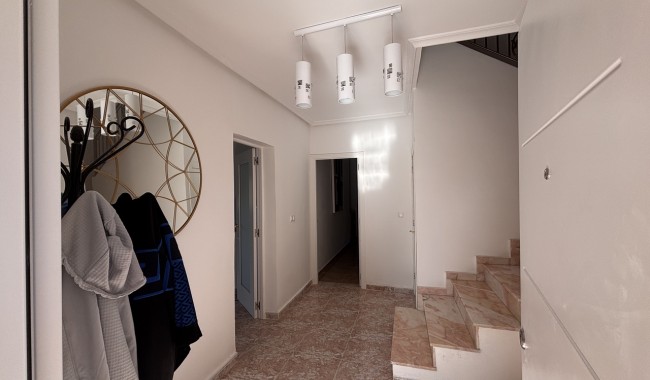 Begagnad - Villa - Benijófar