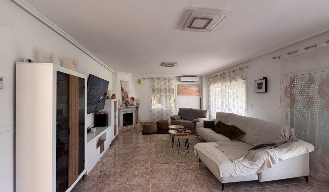 Begagnad - Villa - Benijófar