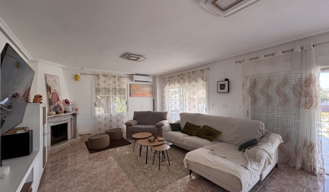 Begagnad - Villa - Benijófar