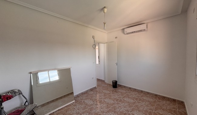 Begagnad - Villa - Benijófar