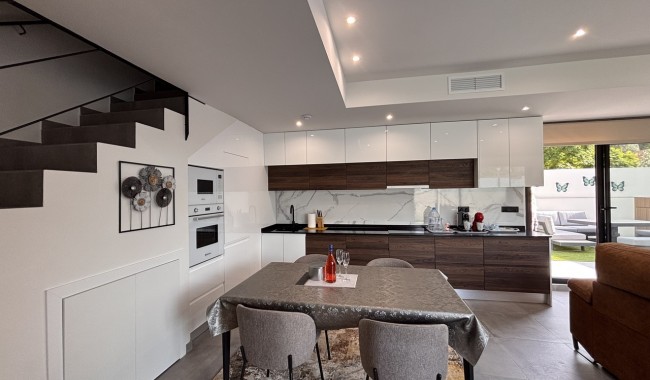 Begagnad - Villa - Orihuela - Villamartín