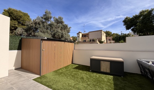 Begagnad - Villa - Orihuela - Villamartín