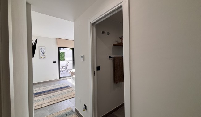 Begagnad - Villa - Orihuela - Villamartín