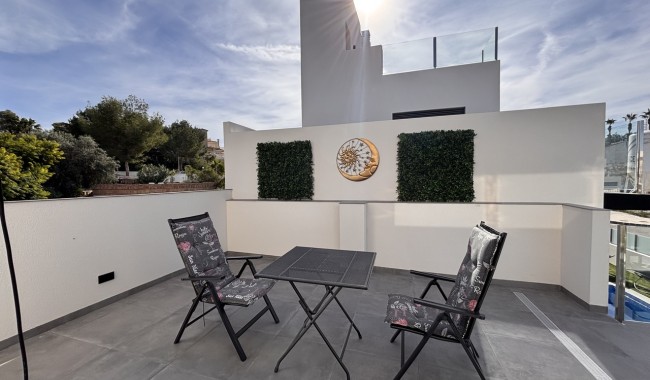 Begagnad - Villa - Orihuela - Villamartín