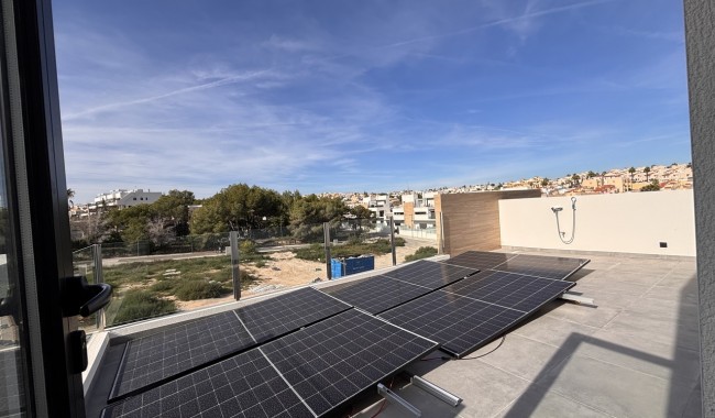 Begagnad - Villa - Orihuela - Villamartín