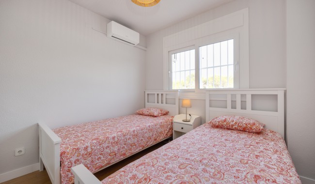 Sprzedaż - Apartament - Orihuela costa - Dehesa de Campoamor