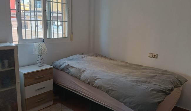 Resale - Villa - Los Montesinos - La Herrada