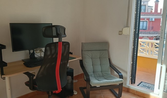 Resale - Villa - Los Montesinos - La Herrada