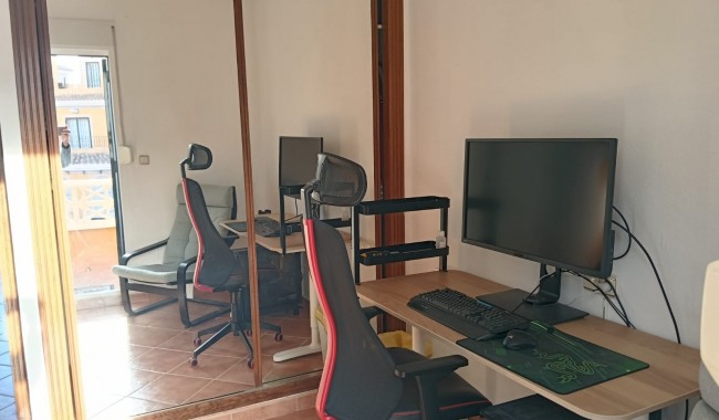 Resale - Villa - Los Montesinos - La Herrada