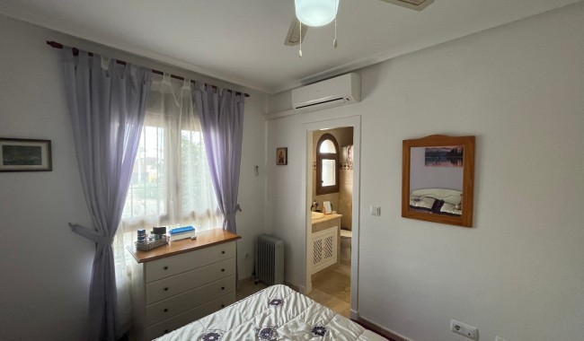 Sprzedaż - Apartament - Orihuela - PAU 8