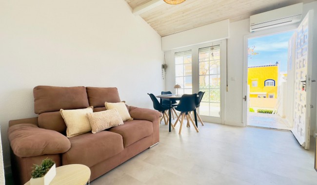 Sprzedaż - Apartament - Torrevieja - Los Frutales