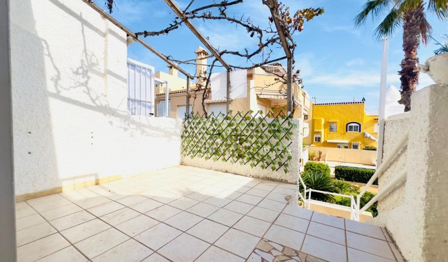 Sprzedaż - Apartament - Torrevieja - Los Frutales