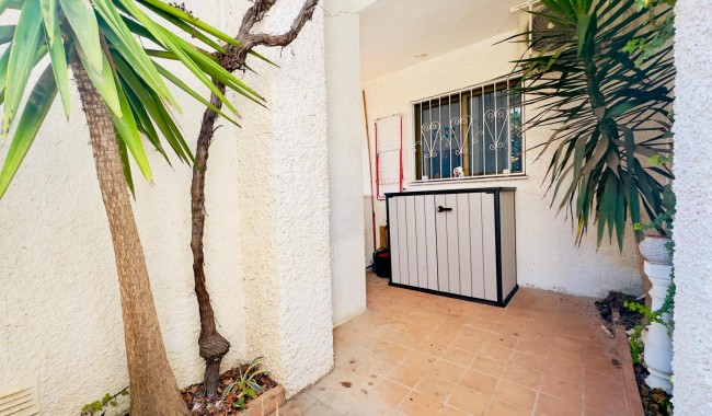 Sprzedaż - Apartament - Torrevieja - Los Frutales