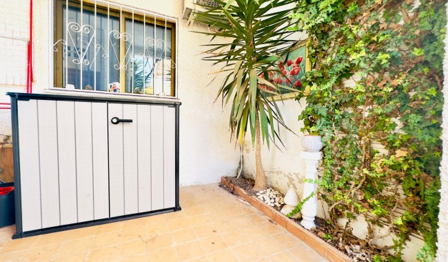 Sprzedaż - Apartament - Torrevieja - Los Frutales