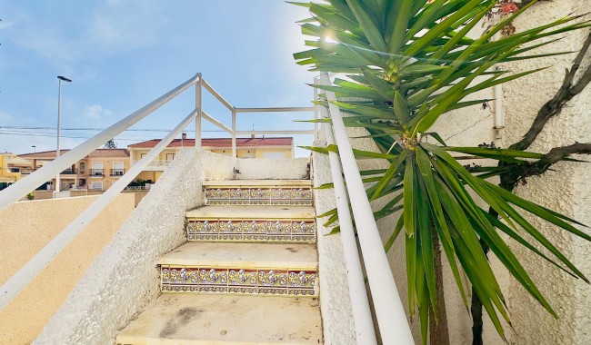 Sprzedaż - Apartament - Torrevieja - Los Frutales