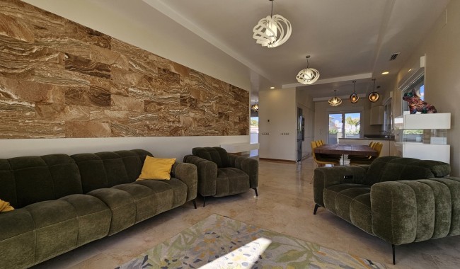 Resale - Villa - Orihuela Costa - La Zenia