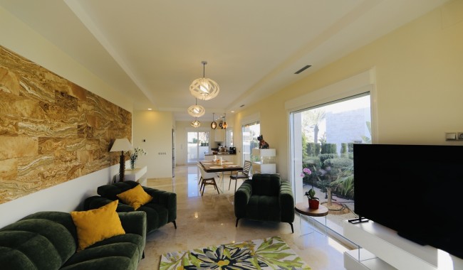 Resale - Villa - Orihuela Costa - La Zenia