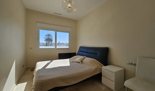 Resale - Villa - Orihuela Costa - La Zenia