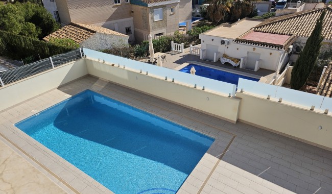 Resale - Villa - Orihuela Costa - La Zenia