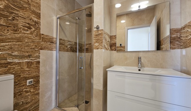 Resale - Villa - Orihuela Costa - La Zenia