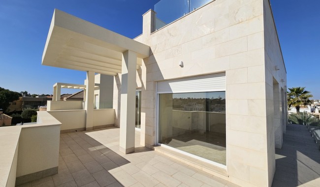 Resale - Villa - Orihuela Costa - La Zenia