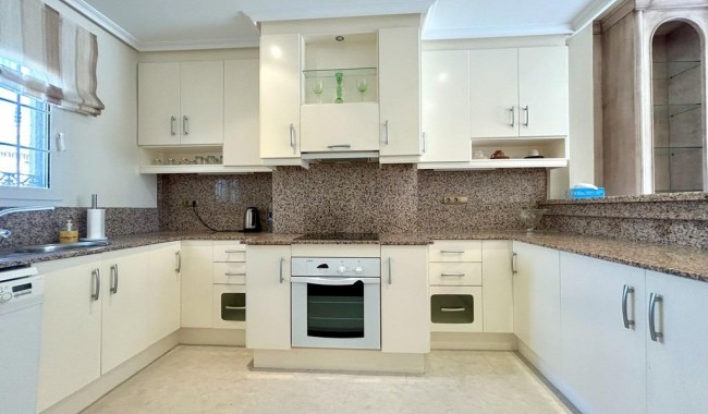 Resale - Apartment - Orihuela Costa - Aguamarina