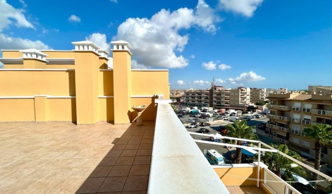 Resale - Apartment - Orihuela Costa - Aguamarina