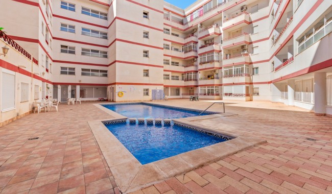 Resale - Apartment - Torrevieja - Parque las naciones