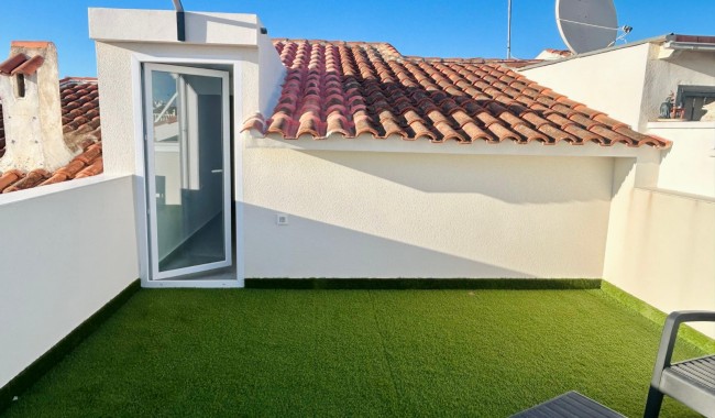 Begagnad - Radhus - Torrevieja - Urbanización San Luis