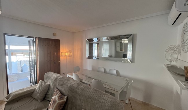 Begagnad - Radhus - Punta Prima - Serena