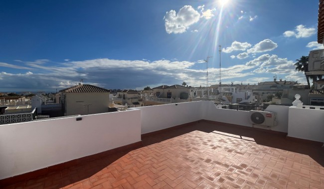 Brukt - Quatro hus - Punta Prima - Serena