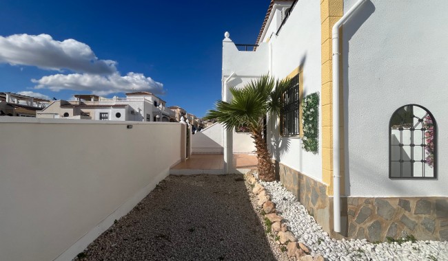 Brukt - Quatro hus - Punta Prima - Serena