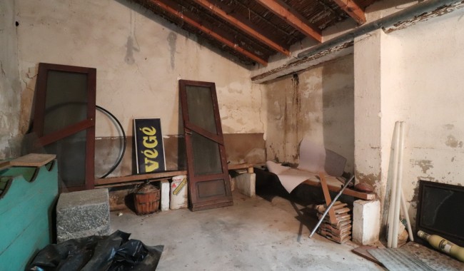 Brukt - Næringslokaler - Benijófar