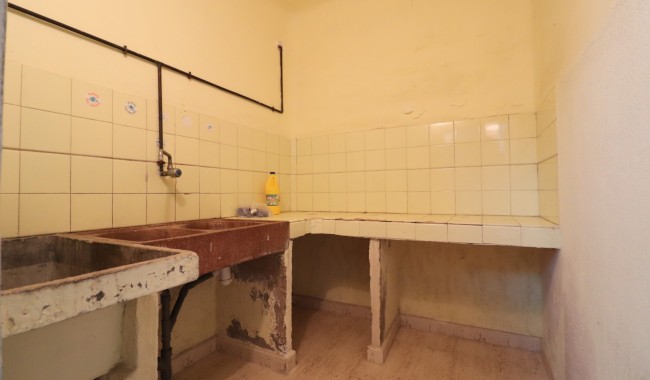 Brukt - Næringslokaler - Benijófar