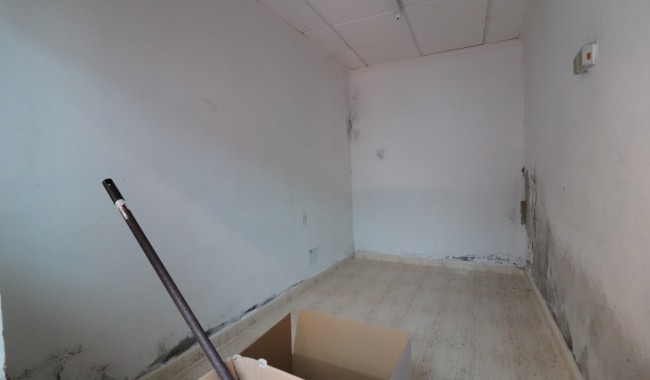 Brukt - Næringslokaler - Benijófar