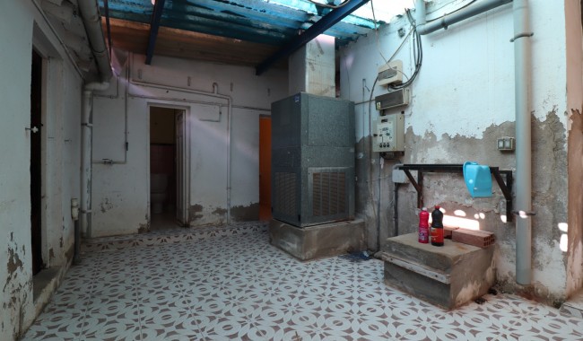 Brukt - Næringslokaler - Benijófar