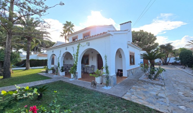 Resale - Villa - Orihuela - Cabo Roig