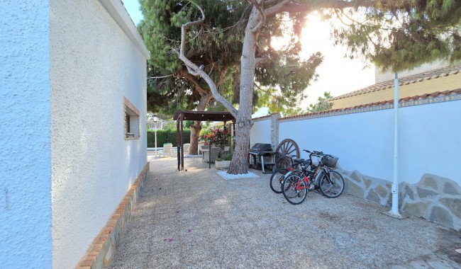Resale - Villa - Orihuela - Cabo Roig