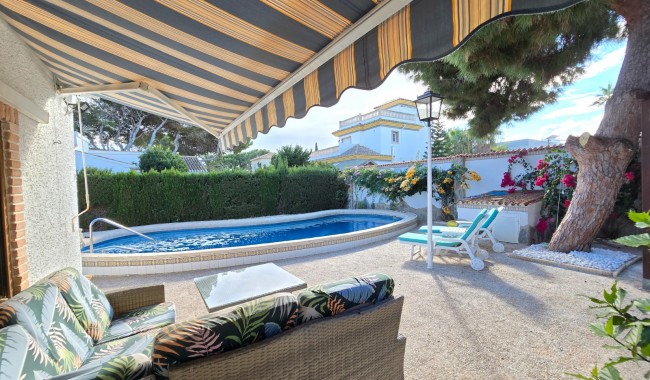 Resale - Villa - Orihuela - Cabo Roig