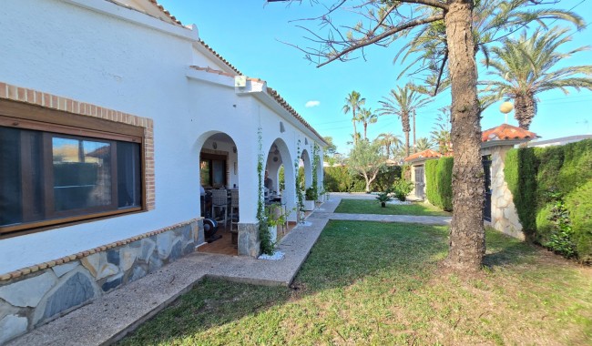 Resale - Villa - Orihuela - Cabo Roig