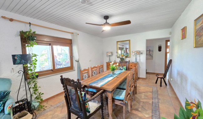 Resale - Villa - Orihuela - Cabo Roig