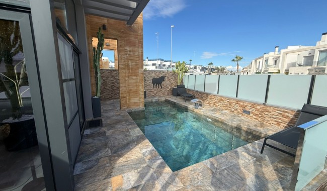 Resale - Villa - Orihuela - Lomas de Cabo Roig