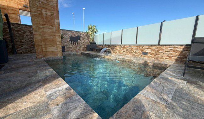 Resale - Villa - Orihuela - Lomas de Cabo Roig