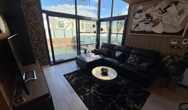 Resale - Villa - Orihuela - Lomas de Cabo Roig