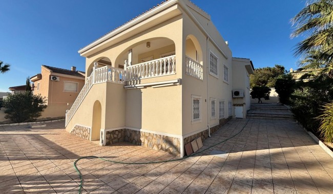 Resale - Villa - Ciudad Quesada/Rojales - La Fiesta