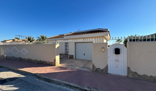 Resale - Villa - Ciudad Quesada/Rojales - La Fiesta