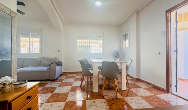 Resale - Villa - Orihuela Costa - Cabo Roig