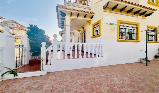 Resale - Villa - Orihuela Costa - Cabo Roig