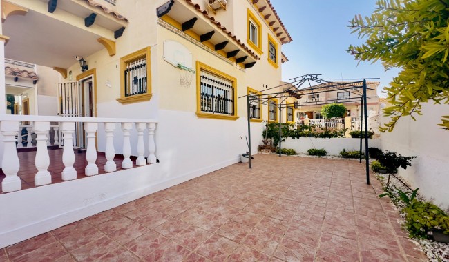 Resale - Villa - Orihuela Costa - Cabo Roig
