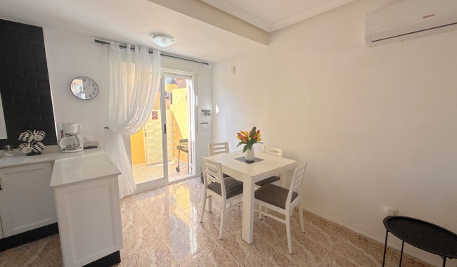 Sprzedaż - Kamienica - Orihuela costa - La Zenia